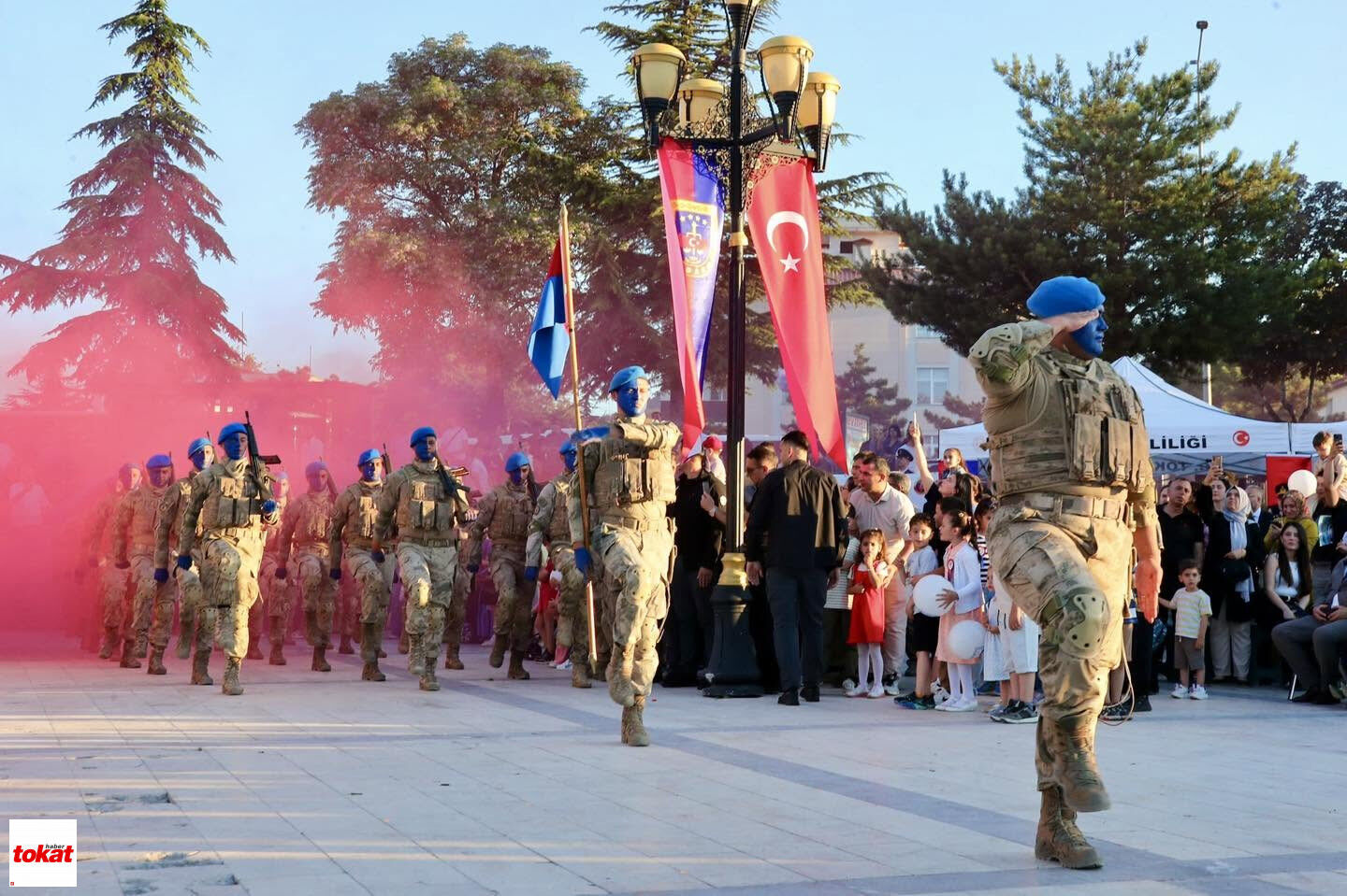 Hıdırlık’ta Gurur Veren Anlar: Komandolar Sahneye Çıktı