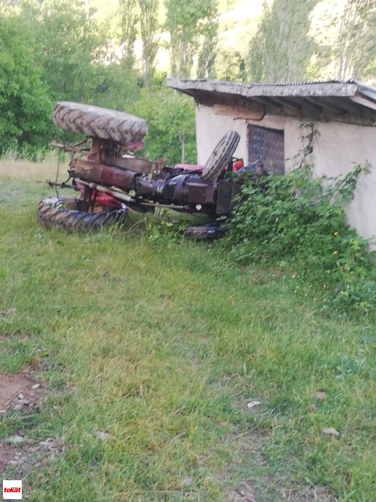 Niksar Aynı Yolda İki Traktör Kazası11
