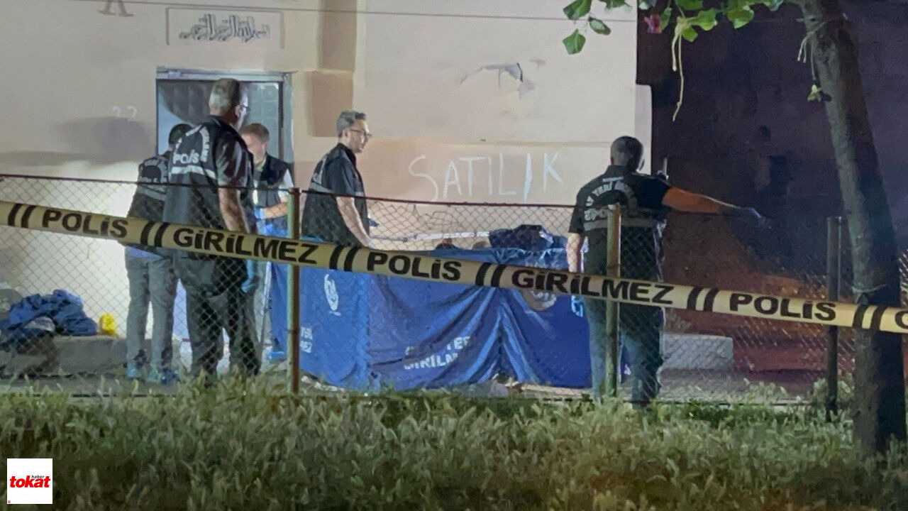 Sokak Ortasında Tartışma Kanlı Bitti Karı Koca Hayatını Kaybetti3