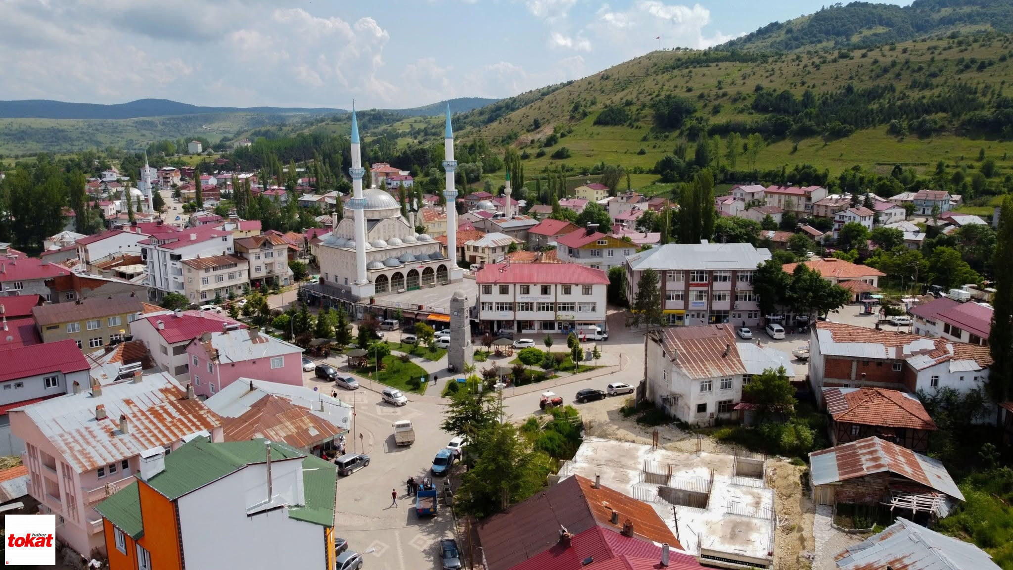6 Yılda 8 Kaymakam Değişti Tokat'ın En Küçük İlçesinde Vatandaş İsmini Ezberlemeden Eskisi Gidiyor Yenisi Geliyor