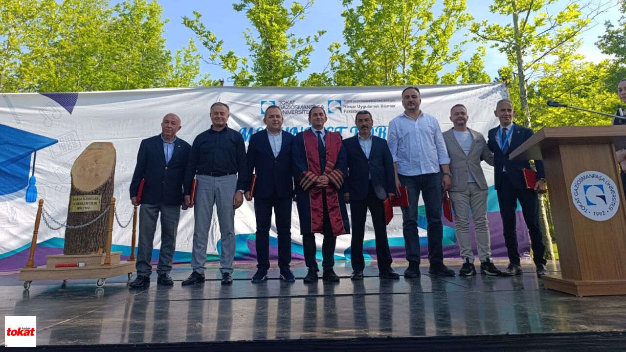 Togü Niksar Uygulamalı Bilimler Fakültesi Mezuniyet2