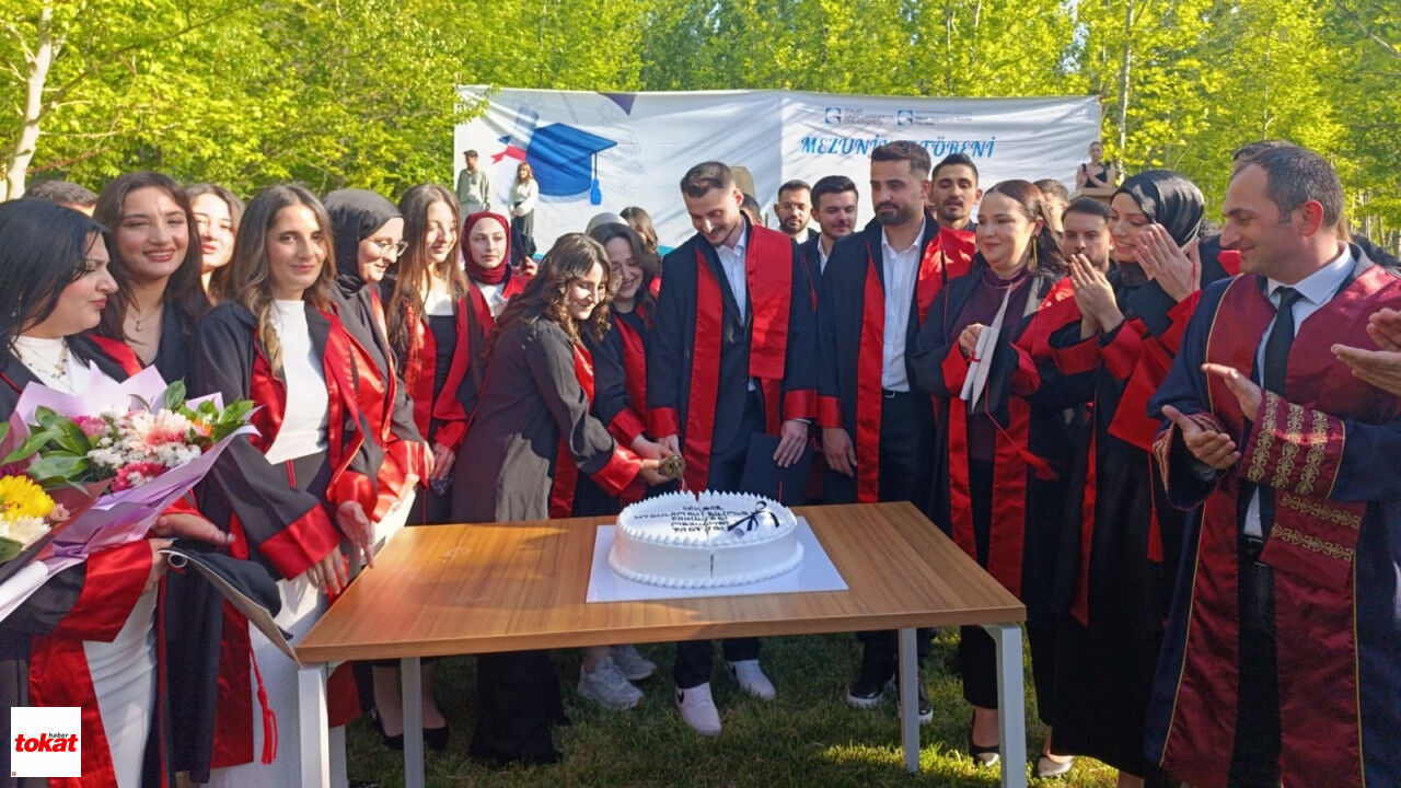 Togü Niksar Uygulamalı Bilimler Fakültesi Mezuniyet3