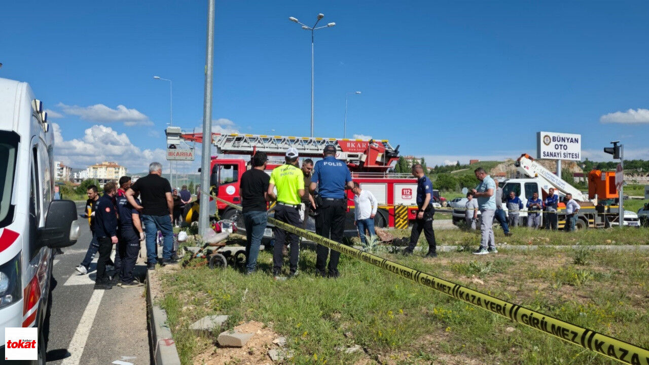 Tokat Plakalı Araç Kayseri’de Kaza Yaptı 3 Ölü, 5 Yaralı2