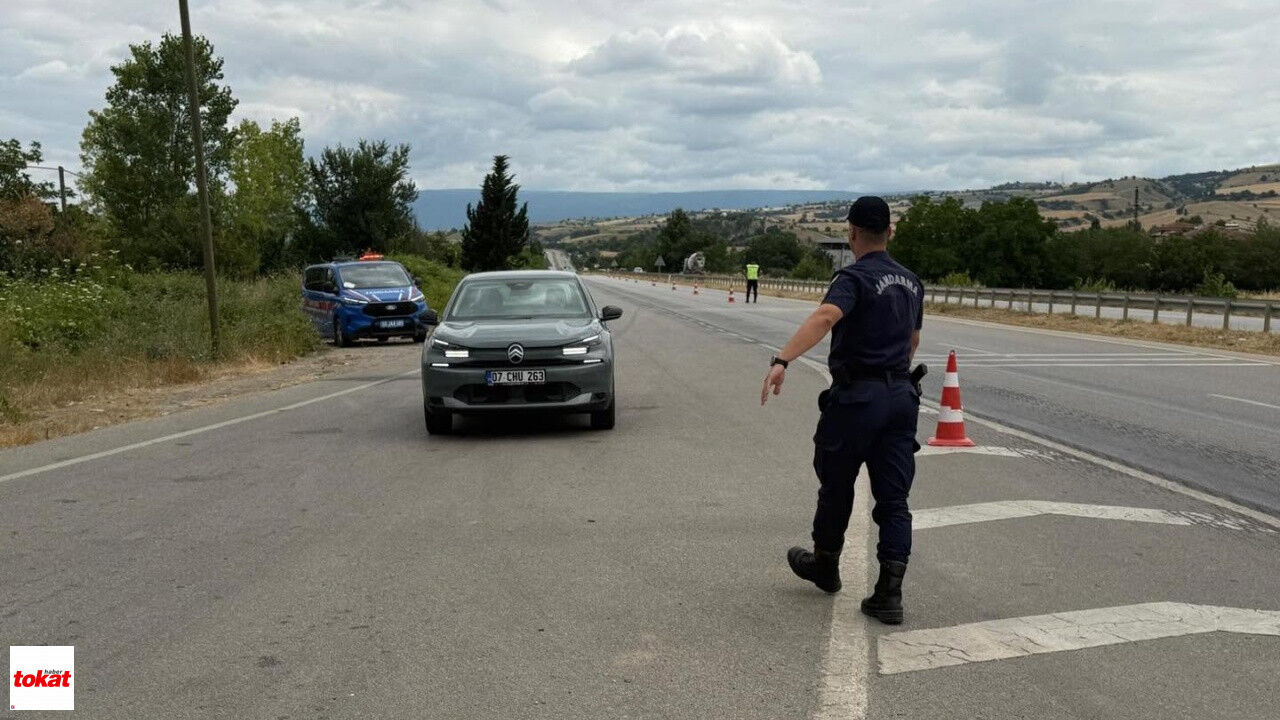 Erbaa Kaymakamı Remzi Demir Trafik Uygulamaları Denetim5