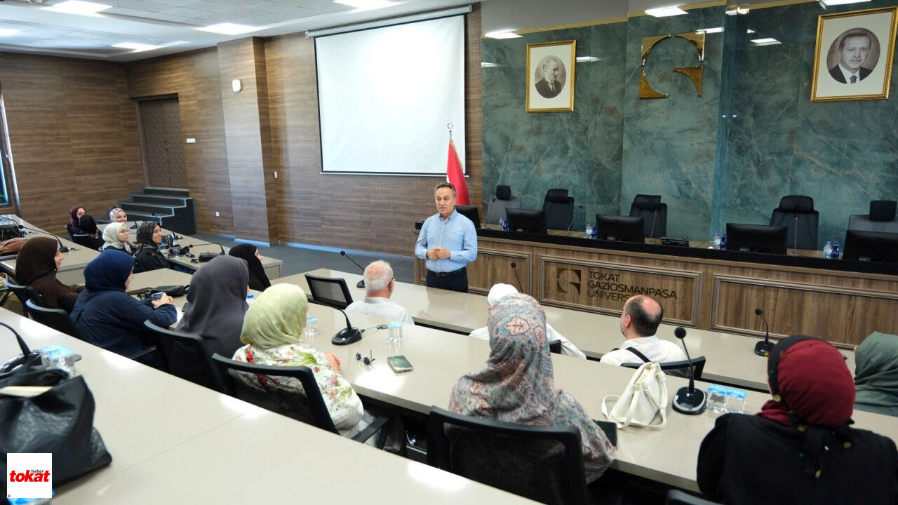 İlahiyatçı Öğrencilerden Togü Rektörü Yılmaz'a Ziyaret2