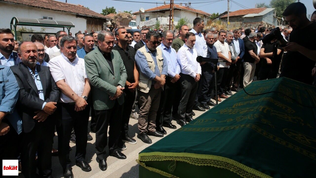 Memur Sen Genel Başkanı Ali Yalçın'ın Babası Selahattin Yalçın Son Yolculuğuna Uğurlandı