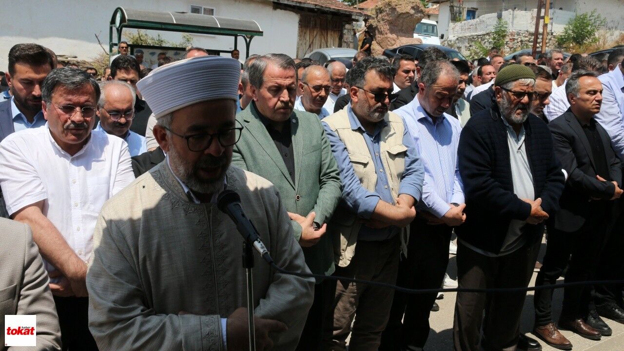 Memur Sen Genel Başkanı Ali Yalçın'ın Babası Selahattin Yalçın Son Yolculuğuna Uğurlandı2