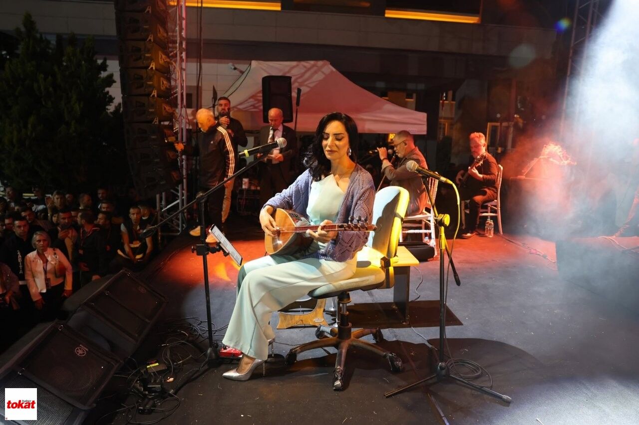 Özlem Özdil (3)