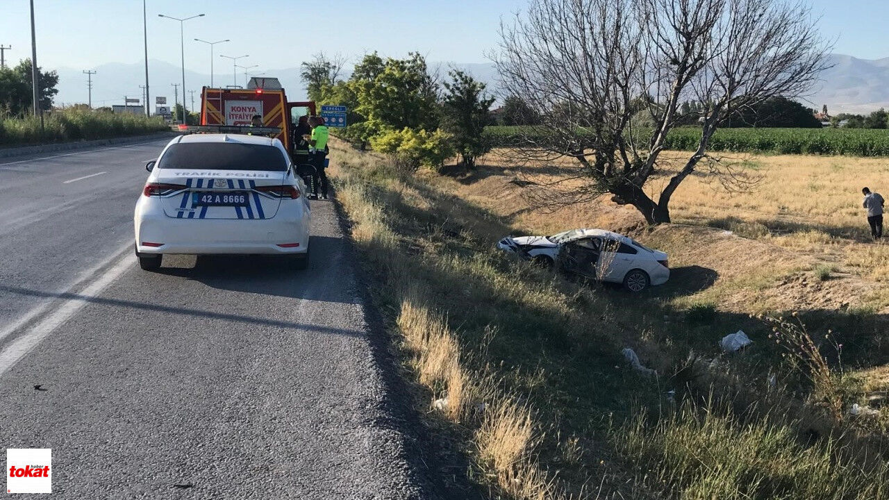 Tokat Plakalı Otomobil Şarampole Yuvarlandı 1'I Bebek 3 Yaralı2