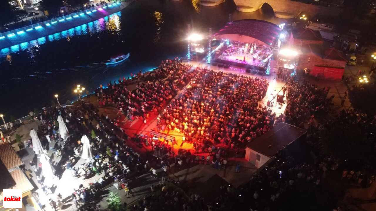 Tokat'ta konser verecekti: Ünlü şarkıcı gözaltına alındı