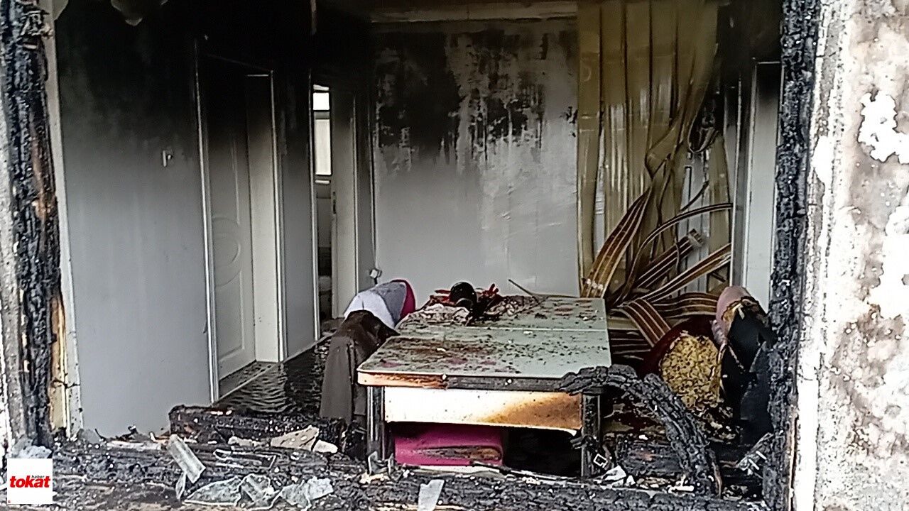 Tokat’ta Yanan Ev Kullanılmaz Hale Geldi