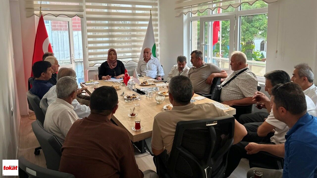 Yeşilay Tokat Şube Başkanı Ateş, Mahalle Muhtarlarıyla Bir Araya Geldi2