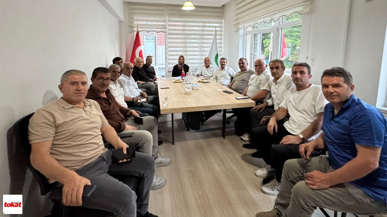 Yeşilay Tokat Şube Başkanı Ateş, Mahalle Muhtarlarıyla Bir Araya Geldi3