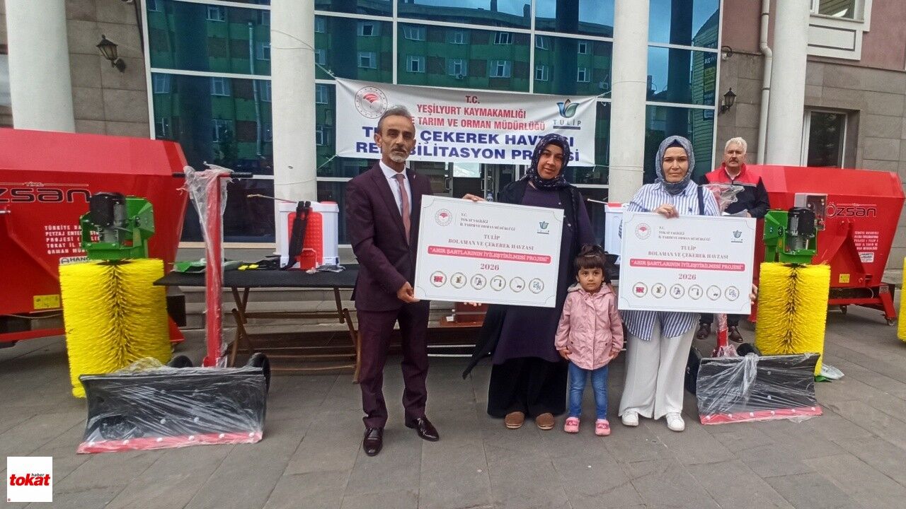 Yeşilyurt'ta Çiftçilere Ahır Ekipmanı Dağıtıldı2