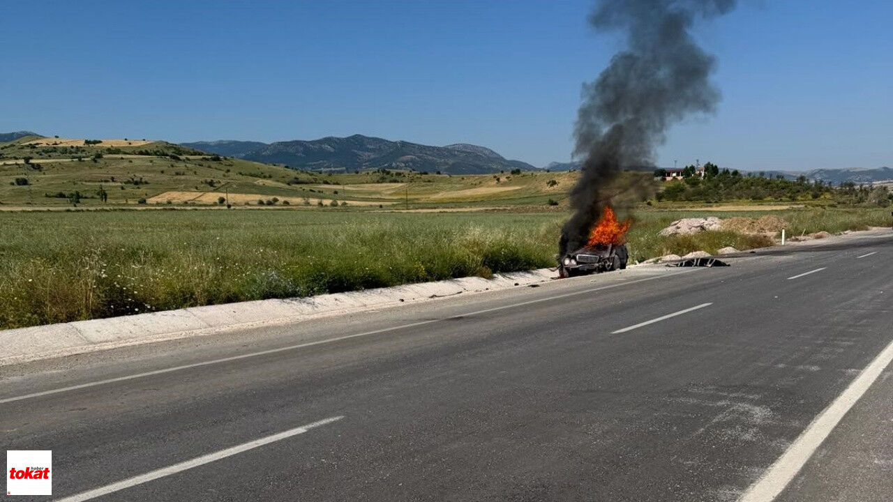 Yozgat Tokat Yolunda Feci Kaza Tokat Plakalı Otomobil Yandı, 1 Ölü 3 Yaralı2