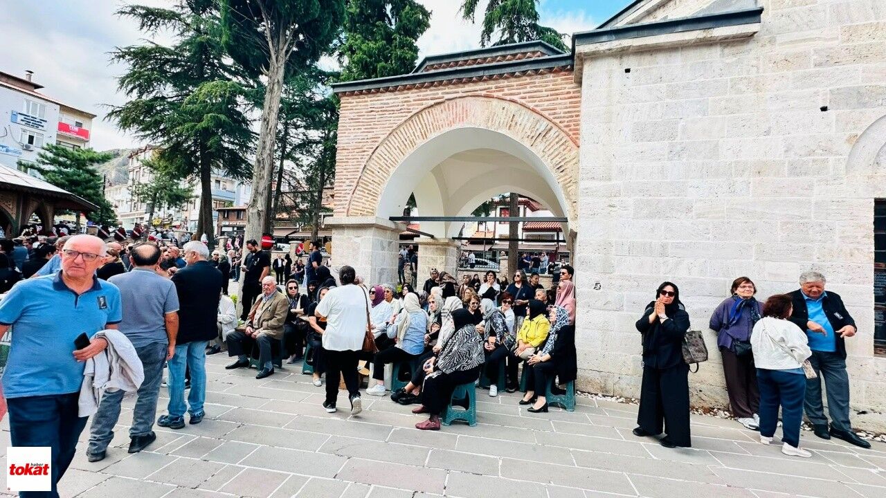 Orhan Ziya Diren Toprağa Verildi5