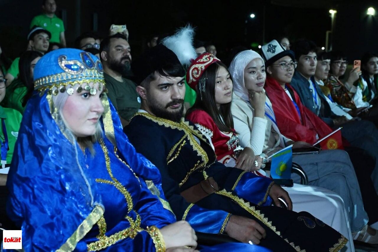 Türk1