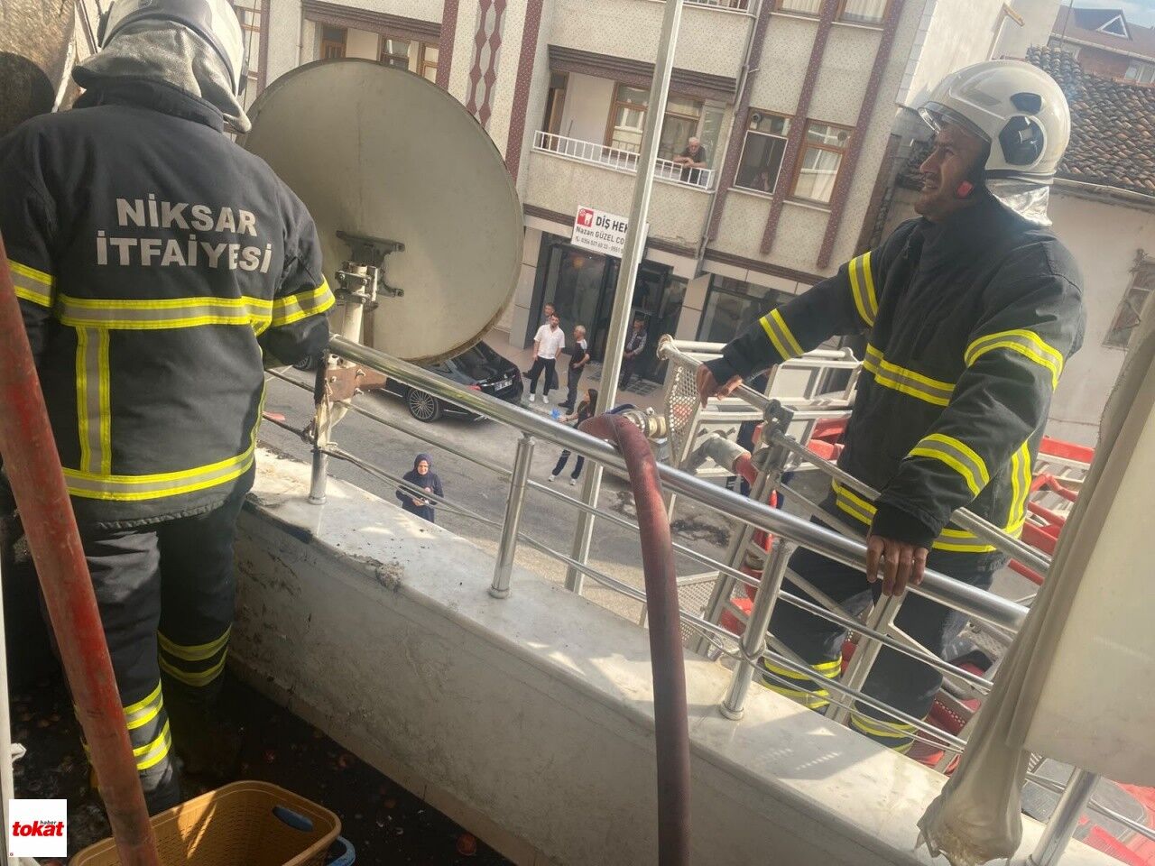 Niksar Bengiler Mahallesi Yangın1