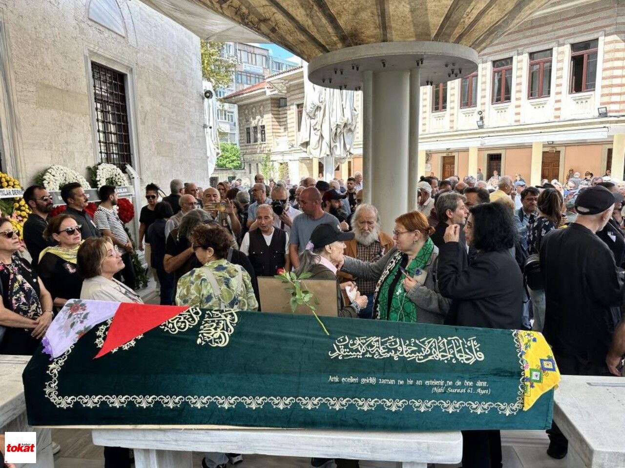 Sanatçı (1)
