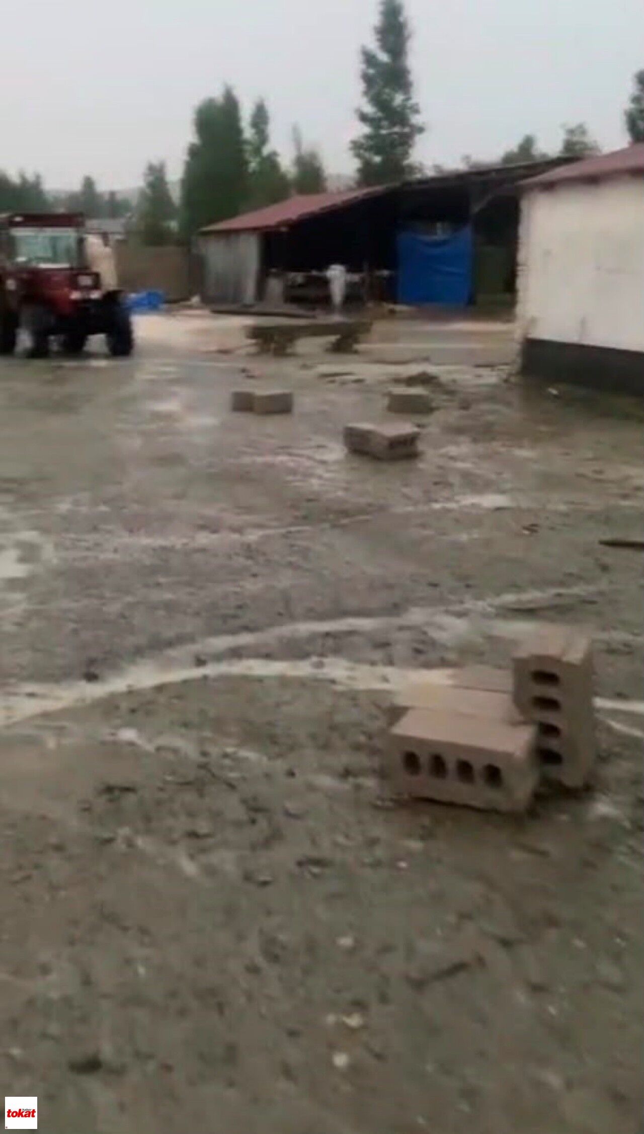 Sivas’ta Meydana Gelen Sel Köyde Maddi Hasara Yol Açtı5
