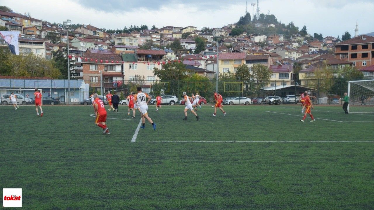 Niksarspor 100Üncü Yılı Efsaneler Dostluk Maçı6
