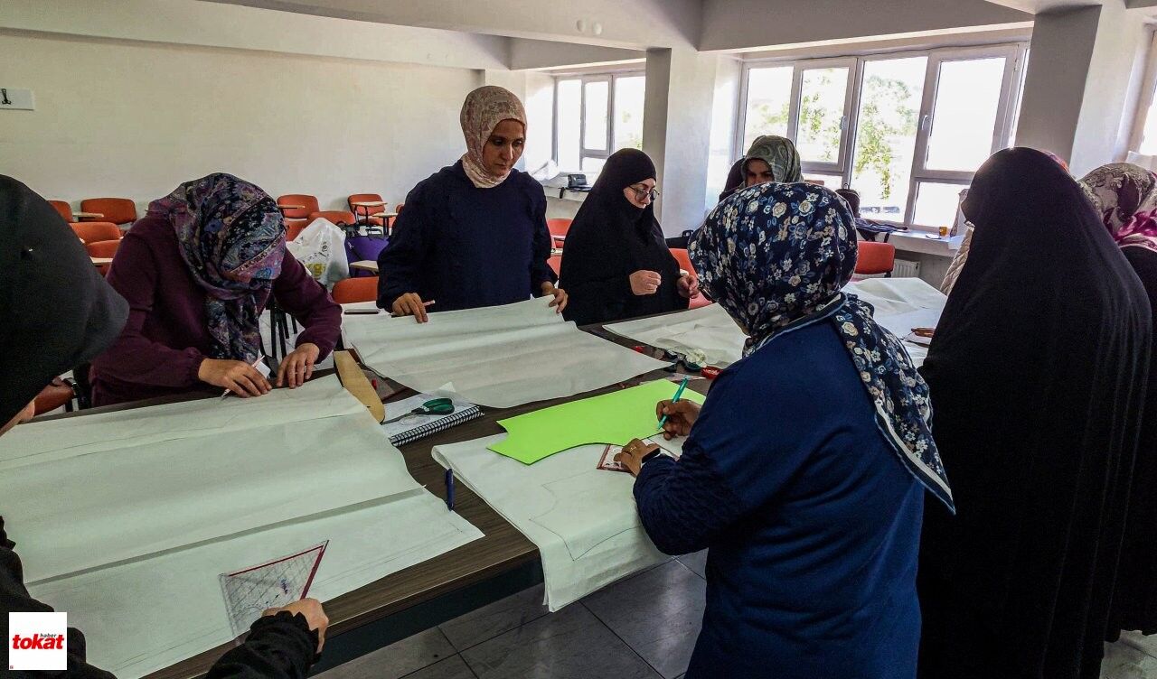 Tugi̇m'de Moda Ve Tasarım Rüzgarı Ev Hanımları Kendi Butiklerini Açmaya Hazırlanıyor (10)